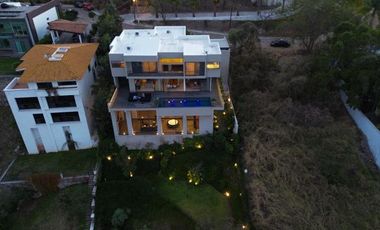 CASA EN VENTA EN LAS CAÑADAS