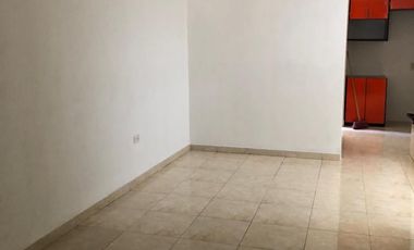 RENTA CASA ZONA COMERCIAL