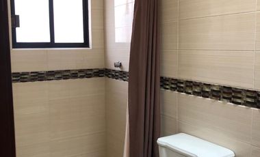 RENTA CASA ZONA COMERCIAL