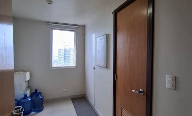 For Rent: 2 Bedroom Unit at 1016 Residences Condominium , Cebu Business Park, Ayala