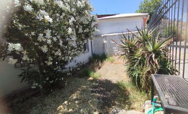 Amplia Propiedad con 2 casas Recoleta