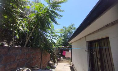 Amplia Propiedad con 2 casas Recoleta