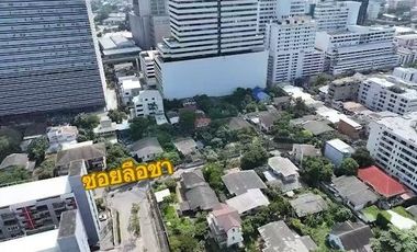 Prime Location! Land for Sale 153.9 Sq. Wah in Soi Phaholyothin 3, 600 meters from BTS Sanam Pao - Ideal for Hotel, Apartment