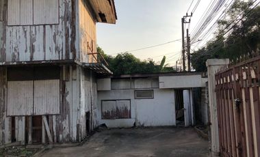 Prime Location! Land for Sale 153.9 Sq. Wah in Soi Phaholyothin 3, 600 meters from BTS Sanam Pao - Ideal for Hotel, Apartment