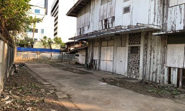 Prime Location! Land for Sale 153.9 Sq. Wah in Soi Phaholyothin 3, 600 meters from BTS Sanam Pao - Ideal for Hotel, Apartment