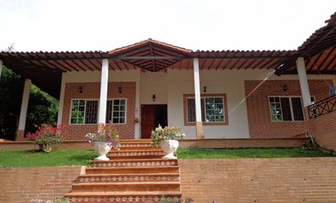 VENTA EXCELENTE CASA CAMPESTRE CONDOMINIO LA CAMPIÑA PIEDECUESTA