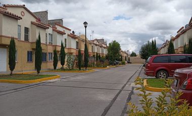 Casa a 5 Min. del Nuevo Aeropuerto AIFA, 2 recamaras, 1 Baño. en Esquina.
