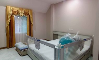 Modern 3-Bedroom, 3-Bathroom Family Home for Sale in the Popular Village of Vieng Nur