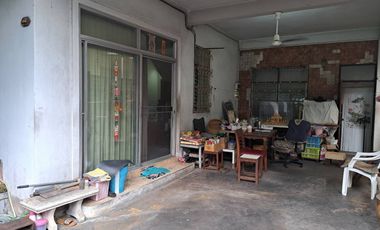 47 Sq.W Land for SALE at Soi Inthamara 13, Suitable for Private Residence, apartment, hotel or office! Next to Sutthisan Winitchai, Connects Phahonyot