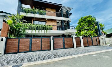 FOR SALE NEWLY BUILT MAJESTIC MODERN 3 STOREY HOUSE IN PARAÑAQUE