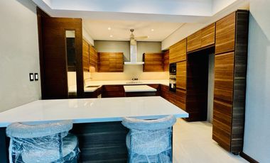 FOR SALE NEWLY BUILT MAJESTIC MODERN 3 STOREY HOUSE IN PARAÑAQUE