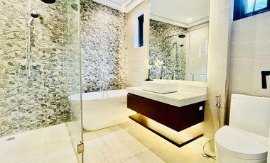 FOR SALE NEWLY BUILT MAJESTIC MODERN 3 STOREY HOUSE IN PARAÑAQUE
