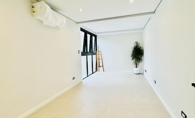 FOR SALE NEWLY BUILT MAJESTIC MODERN 3 STOREY HOUSE IN PARAÑAQUE