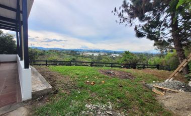 SE ARRIENDA/VENDE FINCA EN MARINILLA ANTIOQUIA