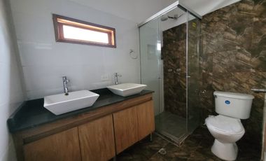 SE ARRIENDA/VENDE FINCA EN MARINILLA ANTIOQUIA