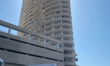 SE ARRIENDA DEPARTAMENTO EN EDIFICIO PUNTA CAVANCHA.