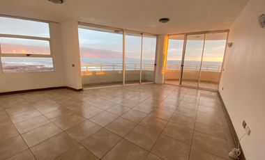 SE ARRIENDA DEPARTAMENTO EN EDIFICIO PUNTA CAVANCHA.