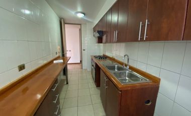 SE ARRIENDA DEPARTAMENTO EN EDIFICIO PUNTA CAVANCHA.