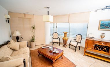 SE VENDE HERMOSO DEPTO EN EDIFICIO PUNTA CAVANCHA.