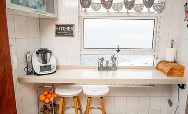 SE VENDE HERMOSO DEPTO EN EDIFICIO PUNTA CAVANCHA.