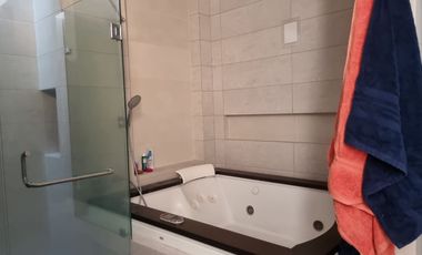 Residencia de lujo venta o renta,  en Fracc La Rioja, al sur de la ciudad