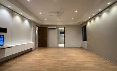 Newly-Built House with Swimming Pool & Fantastic view at Ayala Westgrove Heights Silang Cavite near Nuvali