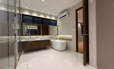 Newly-Built House with Swimming Pool & Fantastic view at Ayala Westgrove Heights Silang Cavite near Nuvali