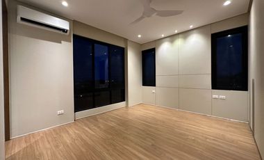 Newly-Built House with Swimming Pool & Fantastic view at Ayala Westgrove Heights Silang Cavite near Nuvali