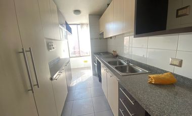 SE VENDE DEPTO EN EDIFICIO BRISAS DEL SUR II.