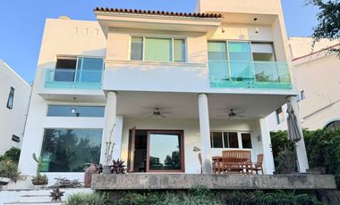 CASA EN VENTA EN LAS CAÑADAS