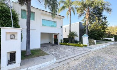 CASA EN VENTA EN LAS CAÑADAS