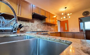 CASA EN VENTA EN LAS CAÑADAS