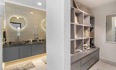 linda residencia en lo alto del raquet club!