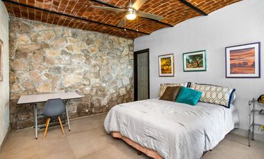 linda residencia en lo alto del raquet club!