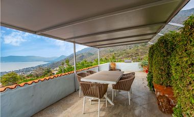 linda residencia en lo alto del raquet club!