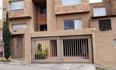 DEPARTAMENTO EN RENTA 198 m2. DOS PARQUEADEROS