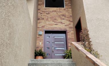 DEPARTAMENTO EN RENTA 198 m2. DOS PARQUEADEROS