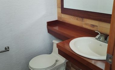 DEPARTAMENTO EN RENTA 198 m2. DOS PARQUEADEROS