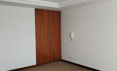 DEPARTAMENTO EN RENTA 198 m2. DOS PARQUEADEROS