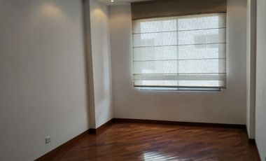 DEPARTAMENTO EN RENTA 198 m2. DOS PARQUEADEROS