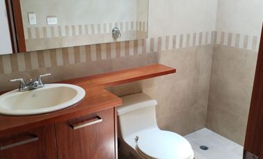 DEPARTAMENTO EN RENTA 198 m2. DOS PARQUEADEROS