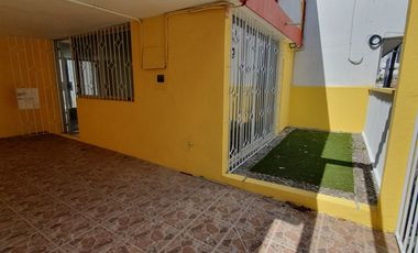 Casa de 3 recámaras en el Fracc. Reforma, a media cuadra de Av. Martí