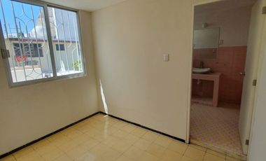 Casa de 3 recámaras en el Fracc. Reforma, a media cuadra de Av. Martí