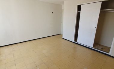 Casa de 3 recámaras en el Fracc. Reforma, a media cuadra de Av. Martí