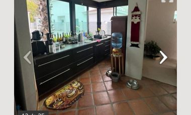 CASA EN VENTA EN LAS CAÑADAS