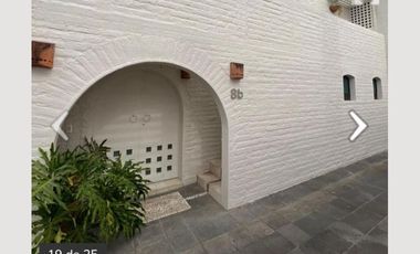 CASA EN VENTA EN LAS CAÑADAS