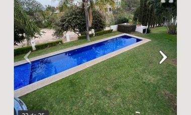 CASA EN VENTA EN LAS CAÑADAS