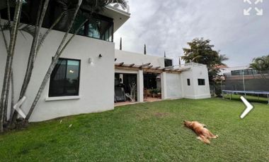 CASA EN VENTA EN LAS CAÑADAS