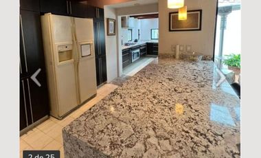 CASA EN VENTA EN LAS CAÑADAS
