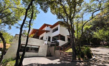 CASA EN VENTA EN HACIENDA DE VALLE ESCONDIDO ATIZAPAN